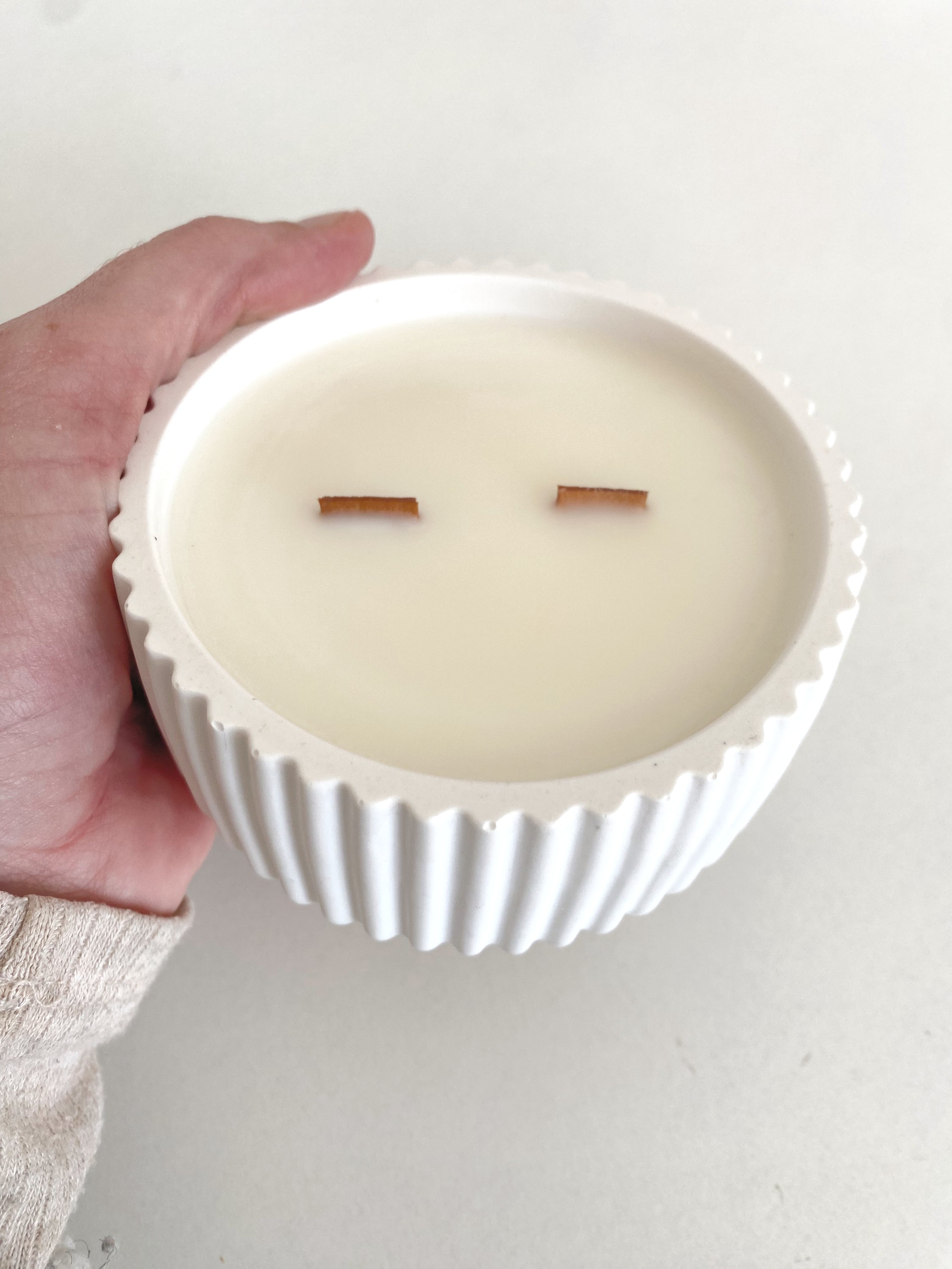 VELA ISLA MILONIC- MIRRA 250gr